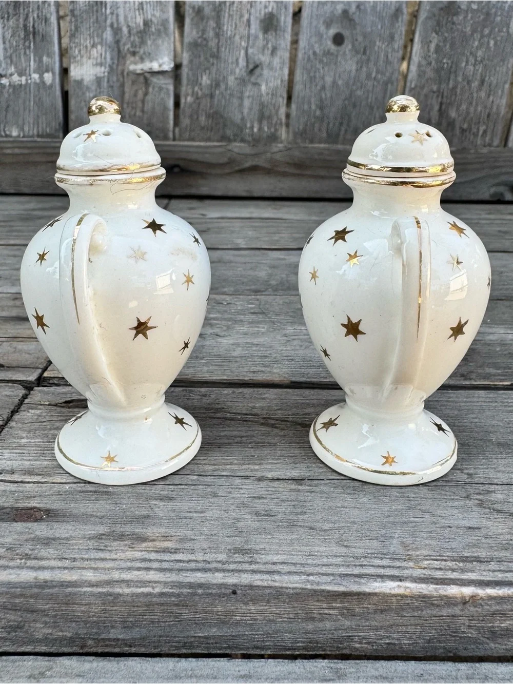 Noritake White Ceramic Star-Accented Salt & Pepper Shakers with Gold Trim